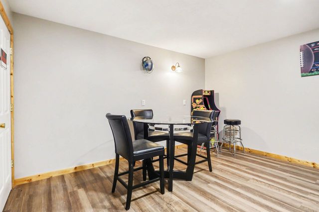 183 Abbington Circle, Battle Creek City, MI 49015