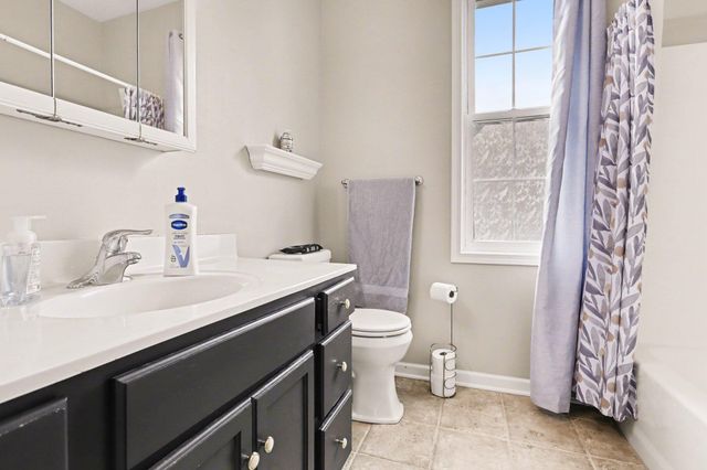 183 Abbington Circle, Battle Creek City, MI 49015
