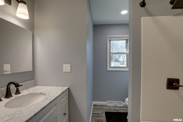 1524 Hamann Lane, Quincy, IL 62305