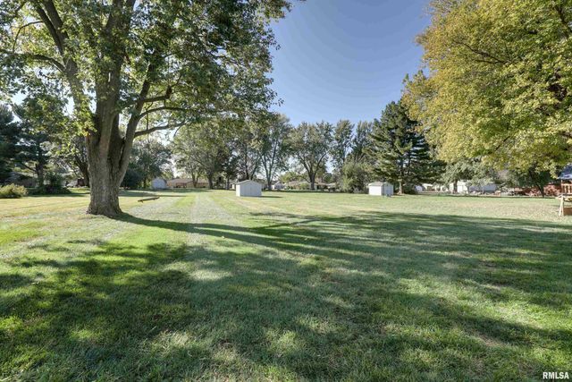 1524 Hamann Lane, Quincy, IL 62305