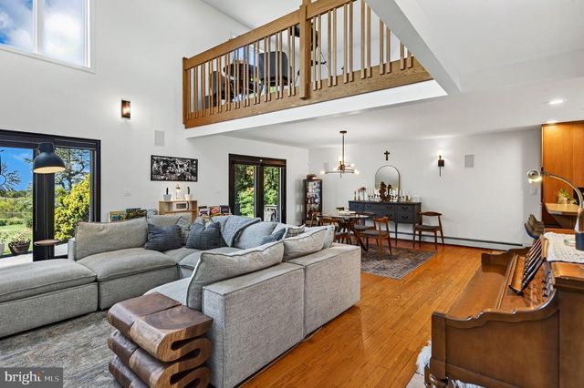12 STONY RIDGE DR, Mertztown, PA 19539