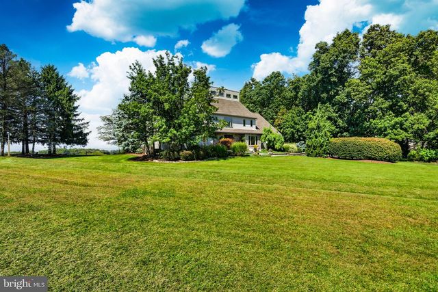 12 STONY RIDGE DR, Mertztown, PA 19539