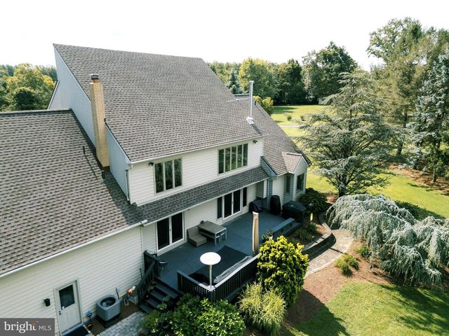 12 STONY RIDGE DR, Mertztown, PA 19539