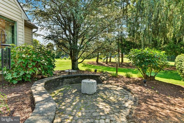 12 STONY RIDGE DR, Mertztown, PA 19539