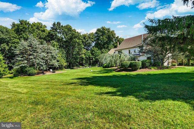 12 STONY RIDGE DR, Mertztown, PA 19539