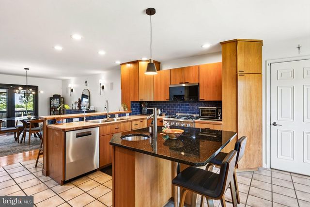 12 STONY RIDGE DR, Mertztown, PA 19539