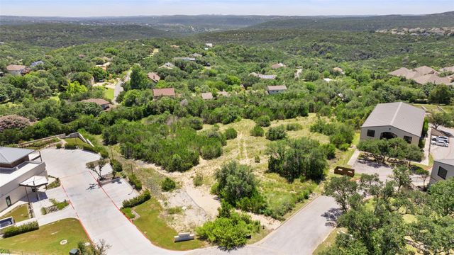 9 Lakeway Centre CT, Lakeway, TX 78734