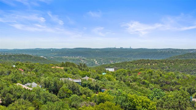 9 Lakeway Centre CT, Lakeway, TX 78734