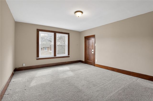 1170 Grandview Ave, Braddock Hills, PA 15104