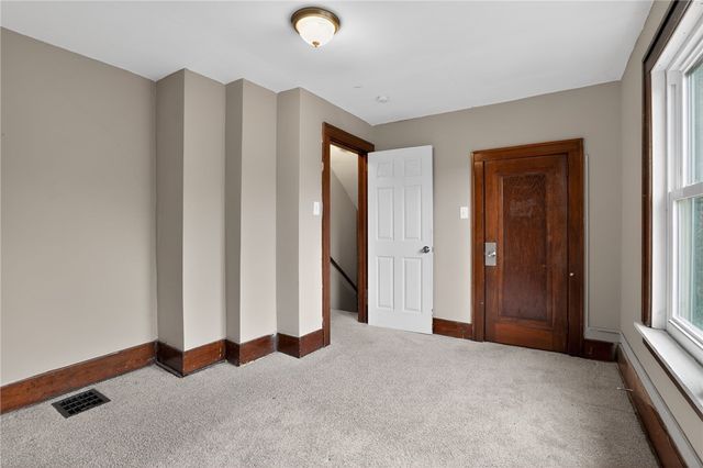 1170 Grandview Ave, Braddock Hills, PA 15104