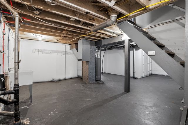 1170 Grandview Ave, Braddock Hills, PA 15104