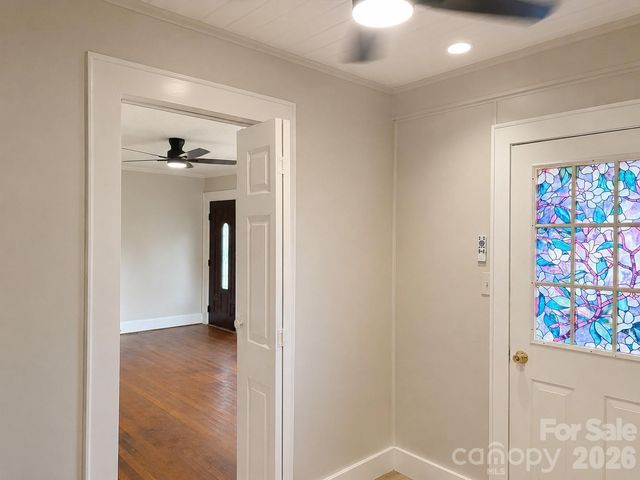 802 3rd Street SE, Conover, NC 28613