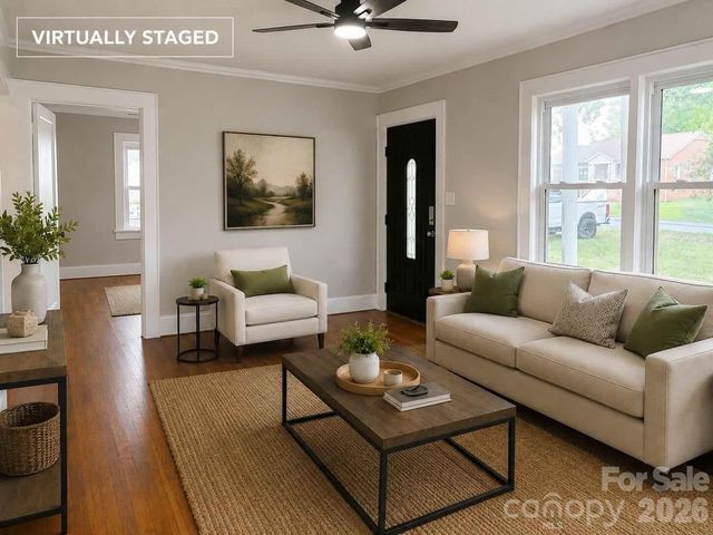 802 3rd Street SE, Conover, NC 28613
