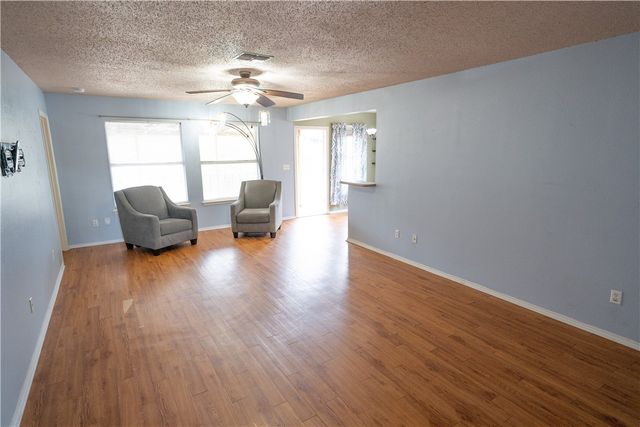 7733 Grizzley Dr, Corpus Christi, TX 78414