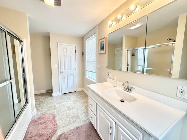 132 Rhode Island Avenue, Manchester, NH 03104