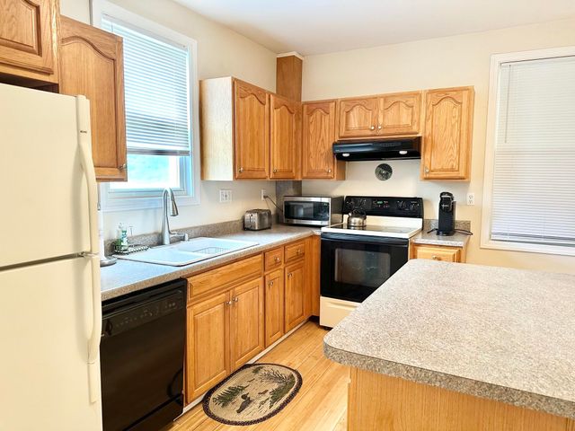 132 Rhode Island Avenue, Manchester, NH 03104