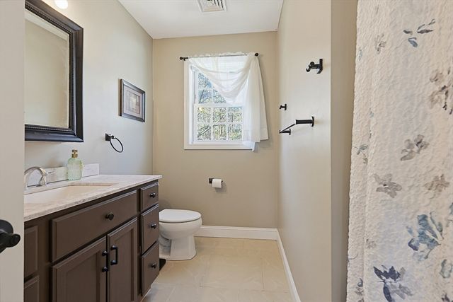 430 Hart St, Dighton, MA 02715
