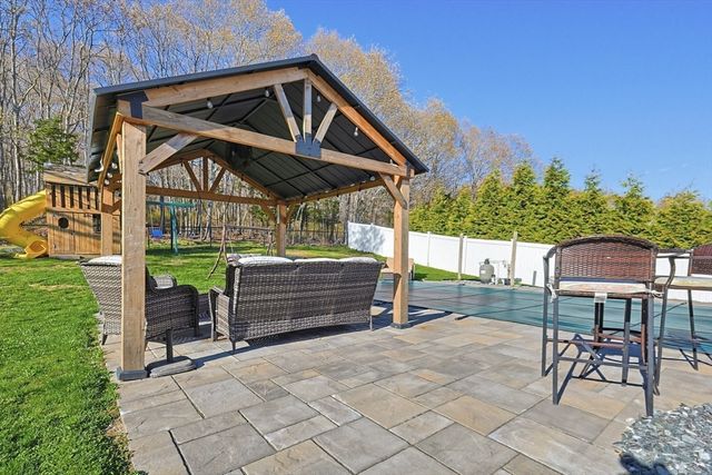 430 Hart St, Dighton, MA 02715