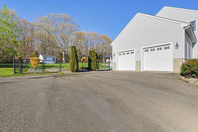 430 Hart St, Dighton, MA 02715