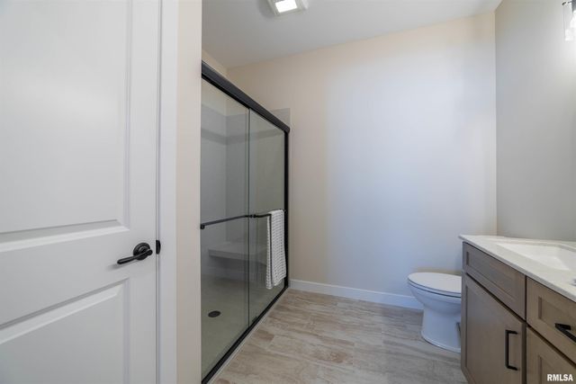 5039 CHESTNUT Street, Quincy, IL 62305