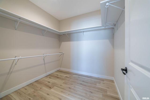 5039 CHESTNUT Street, Quincy, IL 62305