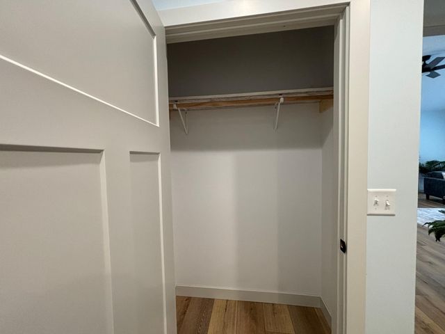 16 Tower Street, Kensington, MN 56343