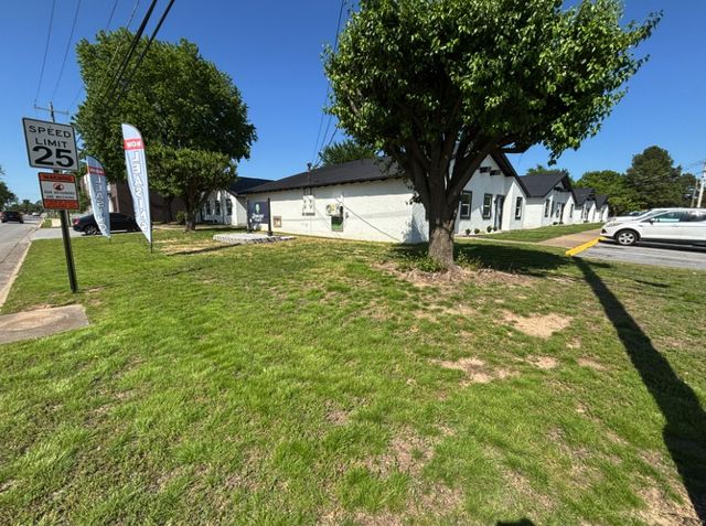 308 S Cleveland Street D, Springdale, AR 72764