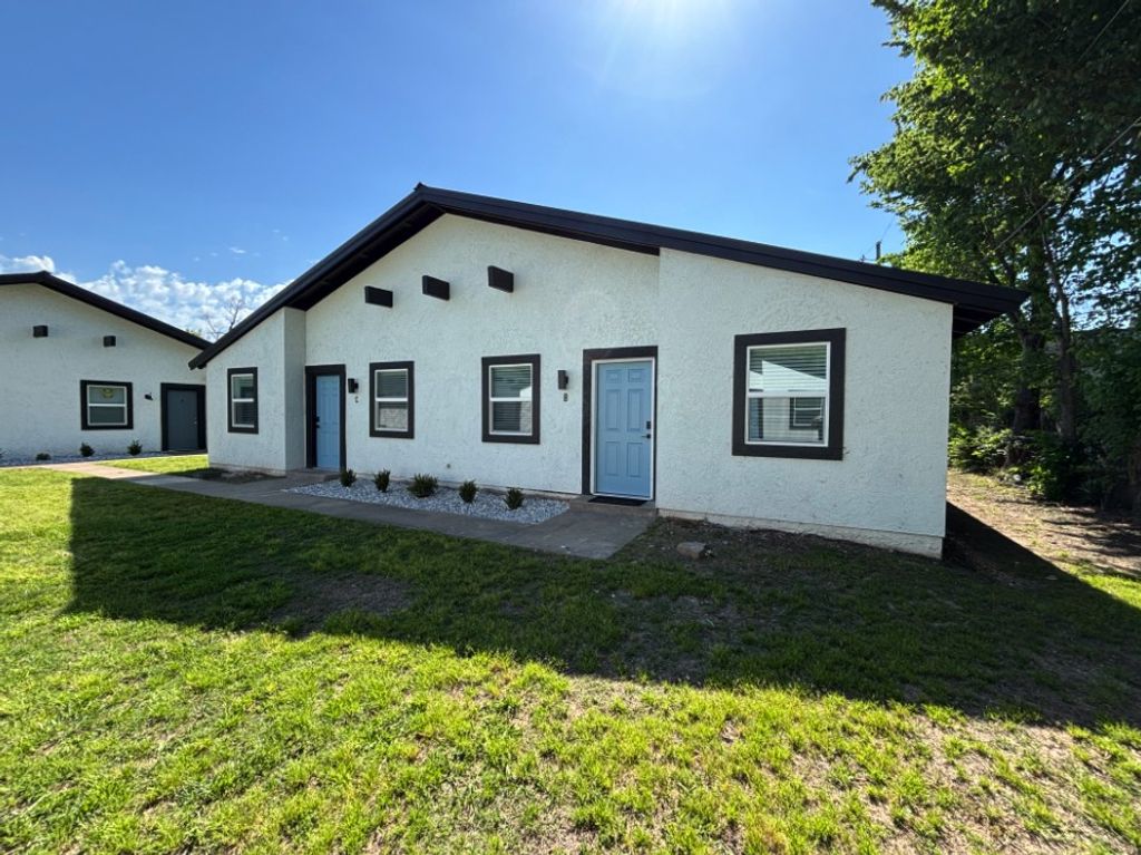 308 S Cleveland Street D, Springdale, AR 72764
