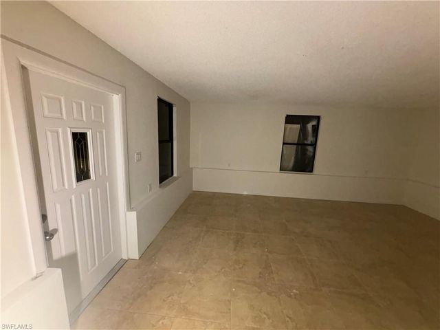 202 2nd ST L, Fort Myers, FL 33907