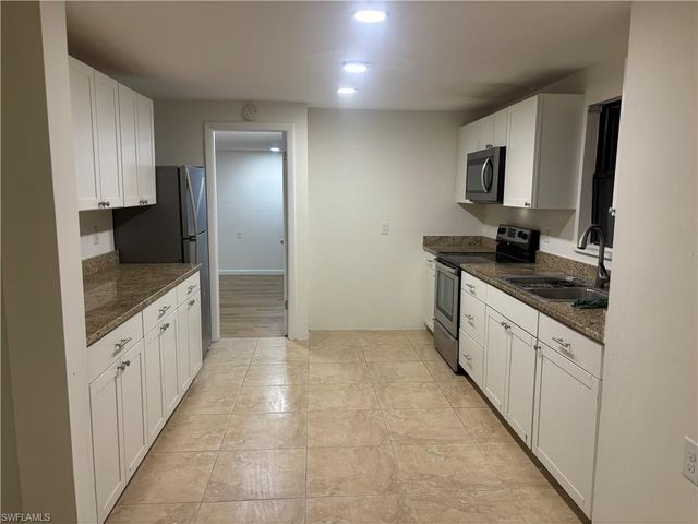 202 2nd ST L, Fort Myers, FL 33907