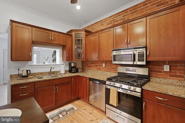 1511 PENN ST, Harrisburg, PA 17102
