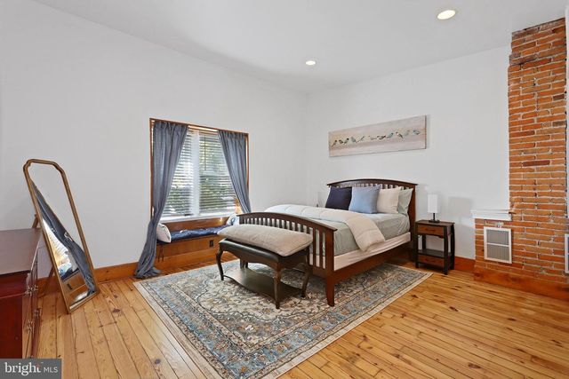1511 PENN ST, Harrisburg, PA 17102