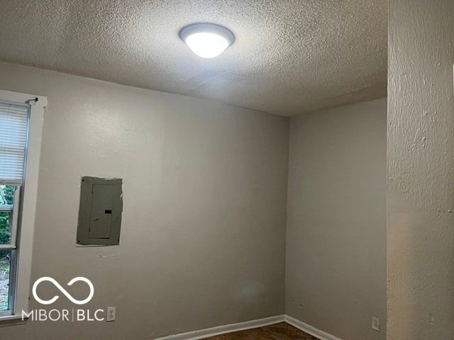529 N Lynn Street NW, Indianapolis, IN 46222