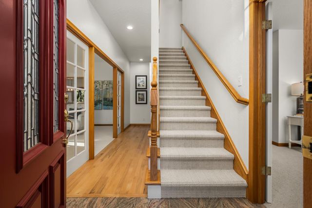 5790 Stanley Dr, Auburn, CA 95602
