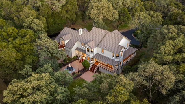 5790 Stanley Dr, Auburn, CA 95602