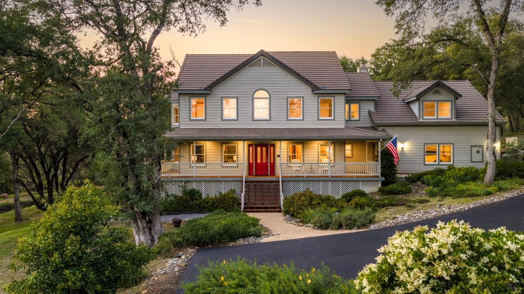 5790 Stanley Dr, Auburn, CA 95602