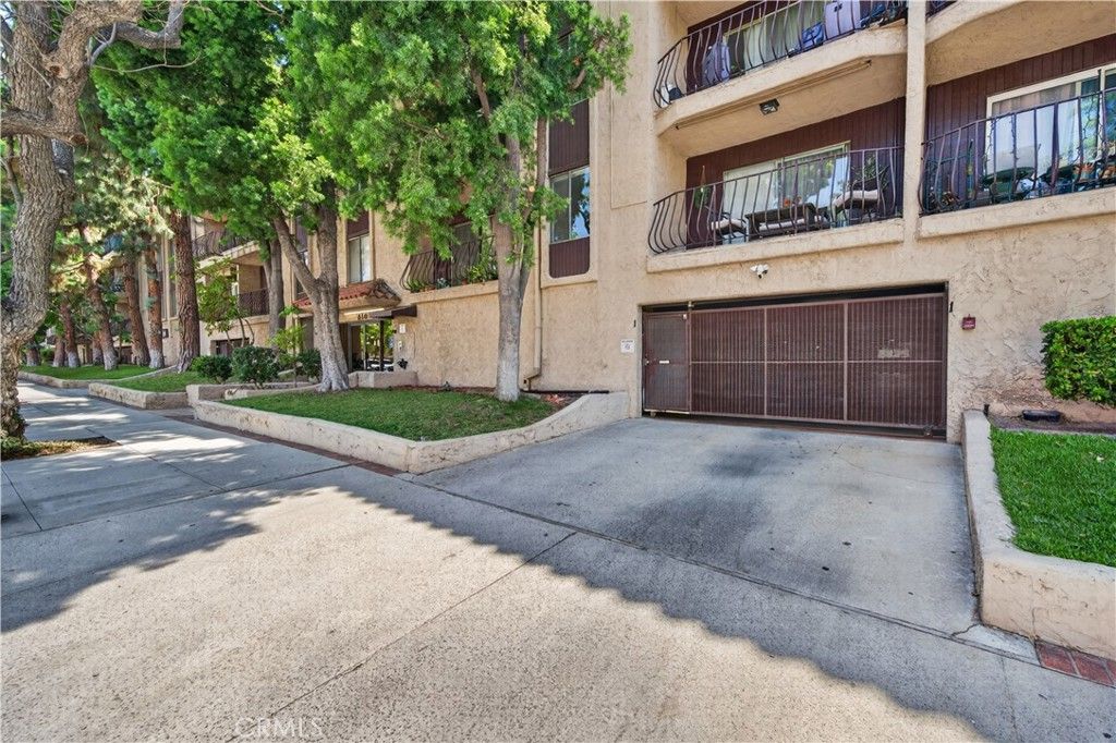 310 N Jackson Street 326, Glendale, CA 91206 — photo 3