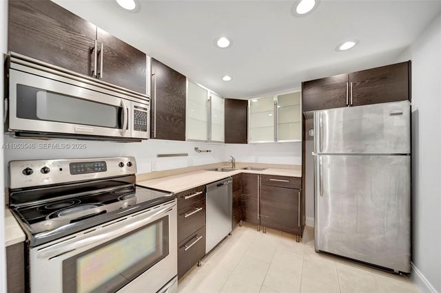 20379 W Country Club Drive 1232, Aventura, FL 33180