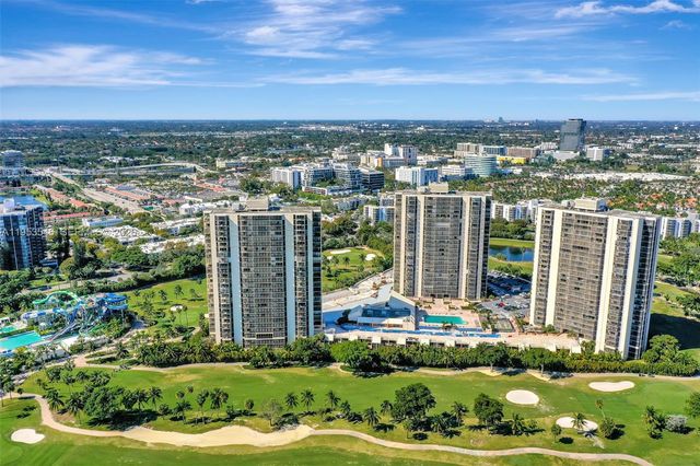 20379 W Country Club Drive 1232, Aventura, FL 33180