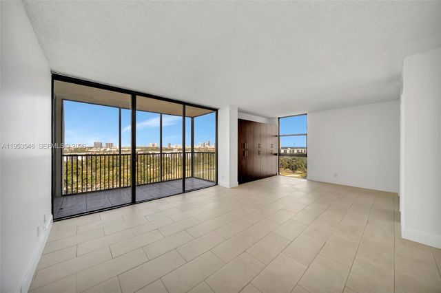 20379 W Country Club Drive 1232, Aventura, FL 33180