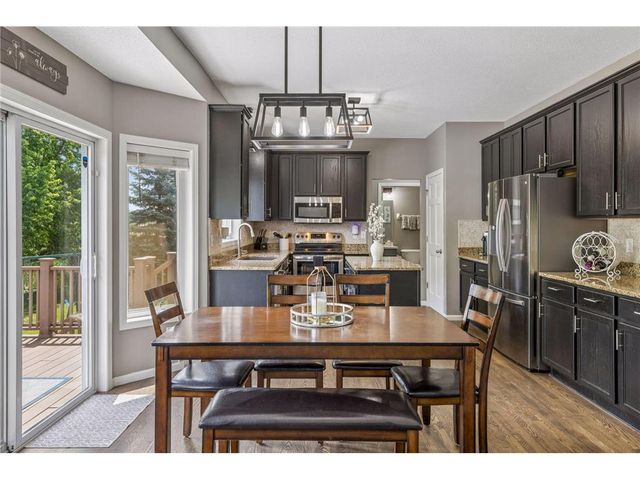 624 Dundee Avenue, River Falls, WI 54022