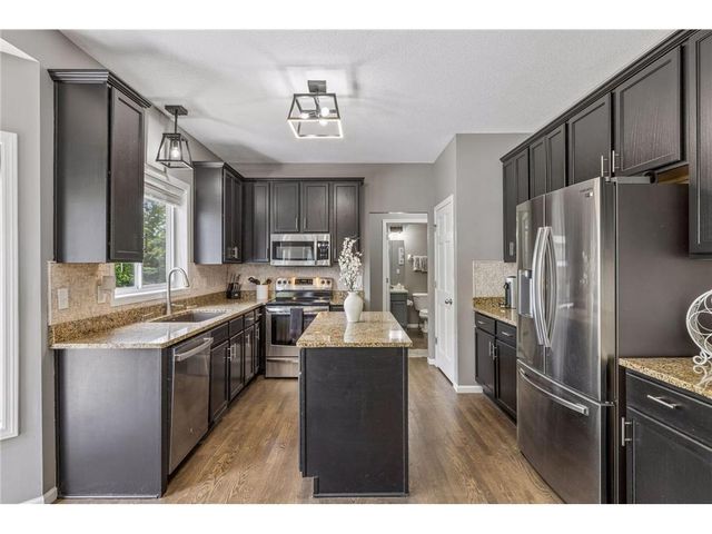 624 Dundee Avenue, River Falls, WI 54022