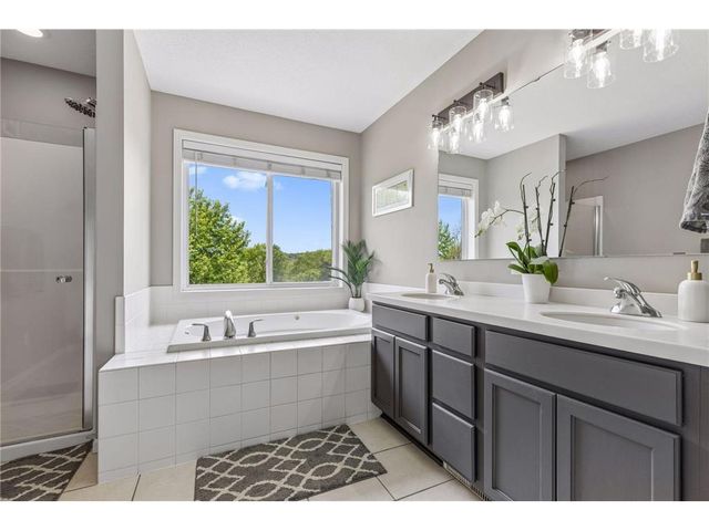 624 Dundee Avenue, River Falls, WI 54022