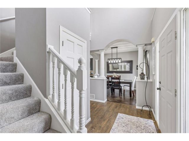 624 Dundee Avenue, River Falls, WI 54022