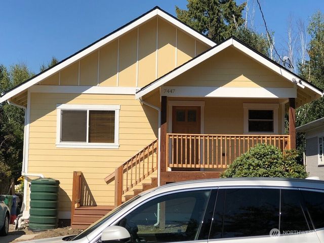 7447 Corliss Avenue N, Seattle, WA 98103