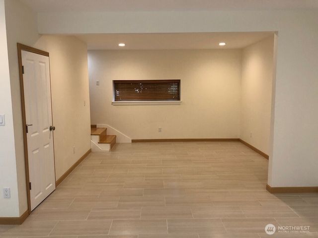 7447 Corliss Avenue N, Seattle, WA 98103