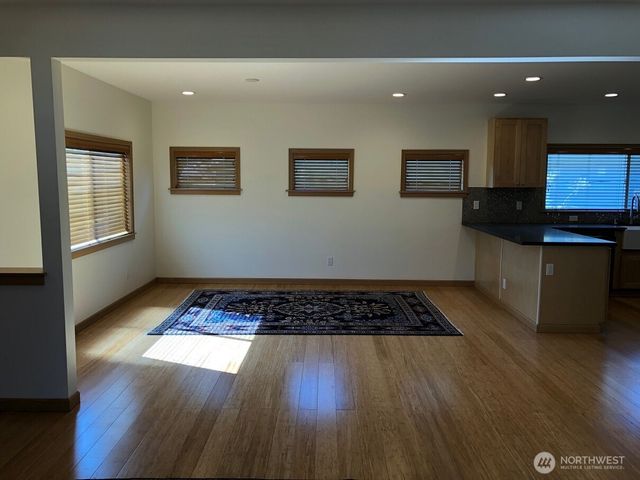 7447 Corliss Avenue N, Seattle, WA 98103