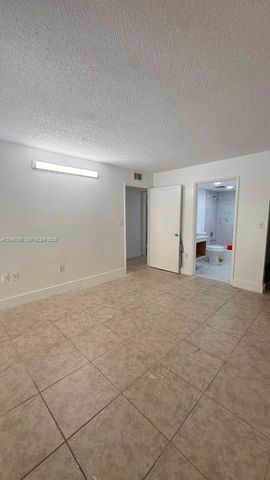 8800 SW 123rd Ct J105, Miami, FL 33186