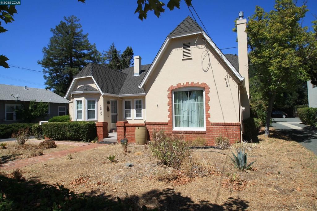 Image 2 of property listing at 2825 Concord Blvd, Concord, CA 94519