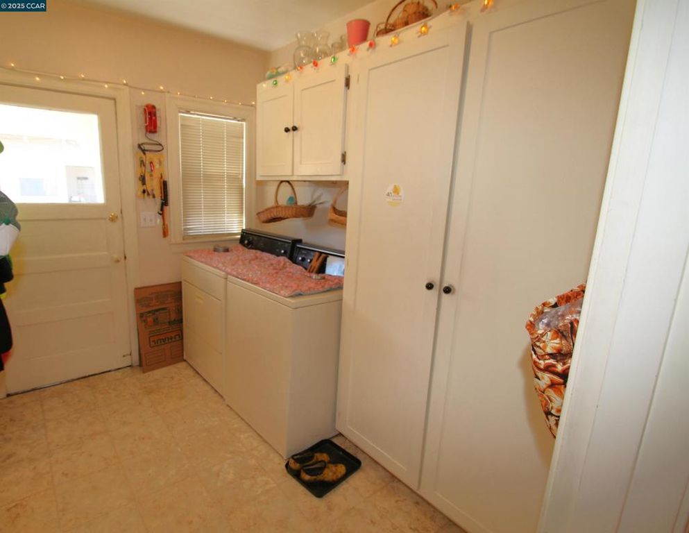 Image 25 of property listing at 2825 Concord Blvd, Concord, CA 94519